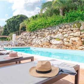 3 bedroom villa with pool and tennis court in Sicily, sleeps 6-8